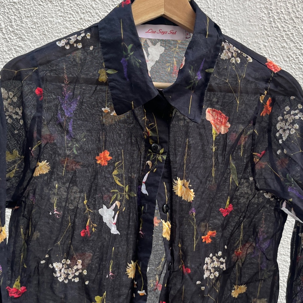 Lisa Says Gah Tessa Floral Button Down